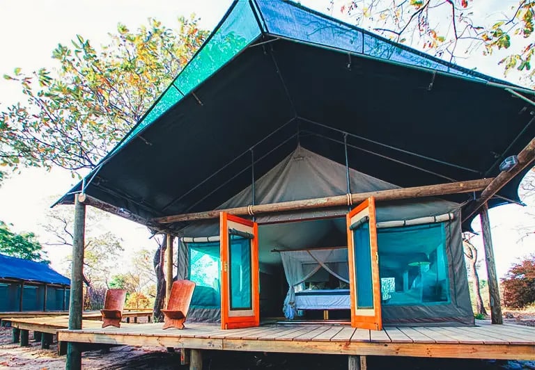 Tente safari de luxe à la Réserve de Faune de Fathala, Sénégal